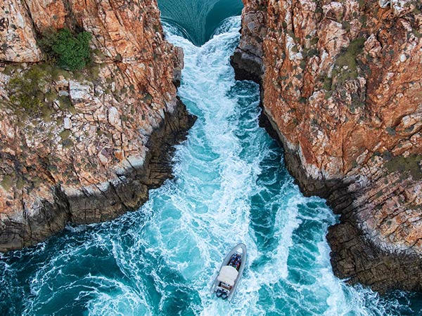 jetboat ride through Horizontal falls with Horizontal Falls Seaplane Adventures