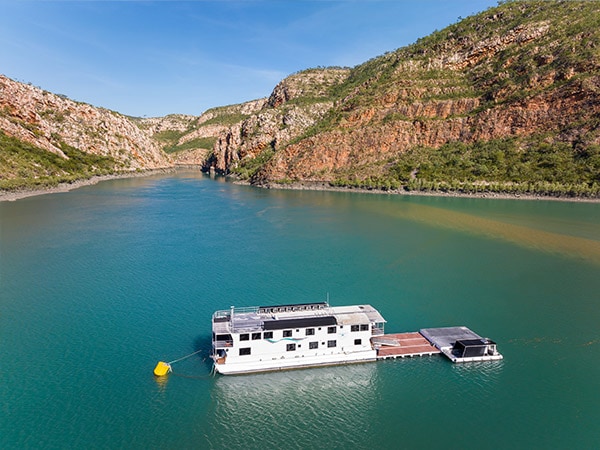 Jetwave Pearl Horizontal Falls exterior