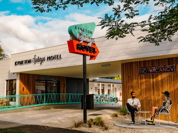 the property exterior of Kyneton Springs Motel