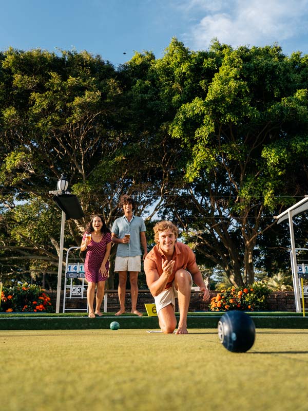 friends having fun at Burleigh Heads Bowls Club