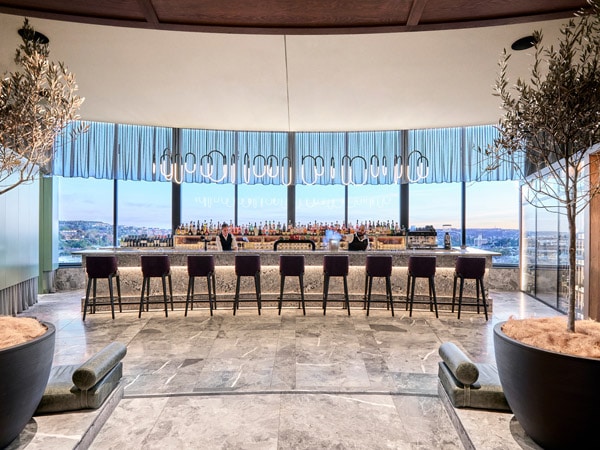 Romberg's, the rooftop bar of Crystalbrook Kingsley