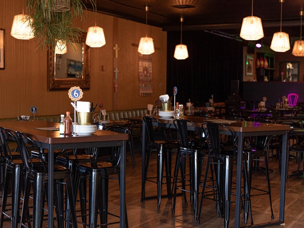 the classy and vibrant restaurant interior of Zoe's, 35 Govetts Leap Road, Blackheath
