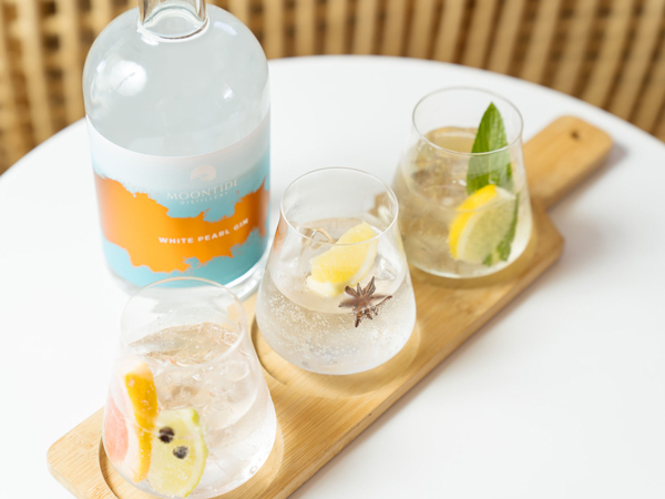 gin tasting at Moontide Distillery, Broome