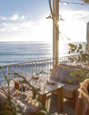 beachside dining at Burleigh Pavilion