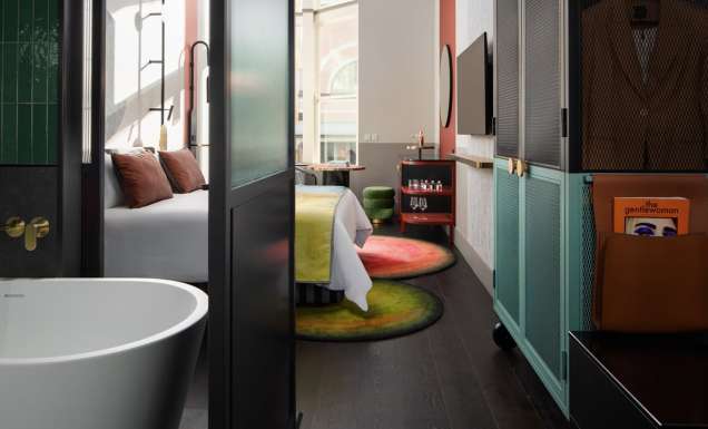 QT Newcastle Deluxe King Room