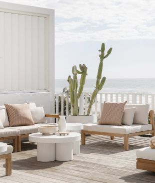 <p><i>13 sun-kissed</i> <strong>Aussie</strong> hideaways for a taste of <strong>European</strong> summer</p>
