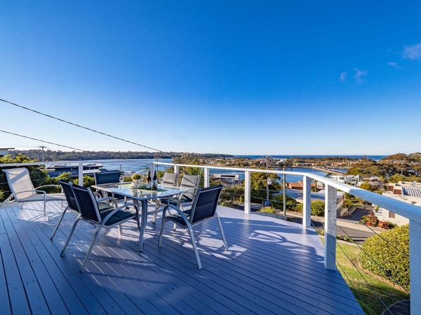 an al fresco dining area at Sea180 Airbnb, Merimbula