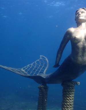 Mermaid at Busselton Jetty by Cerys Heyring.