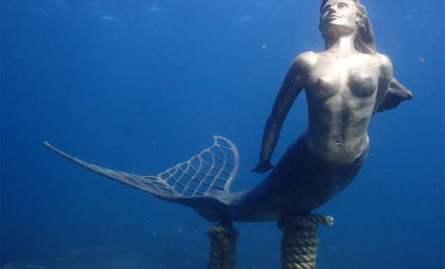 Mermaid at Busselton Jetty by Cerys Heyring.