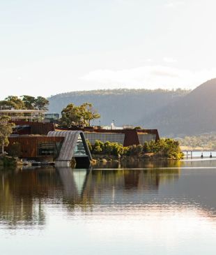 <p><i>A Queen Mary Scandi-inspired tour</i> of <strong>Tasmania</strong></p>
