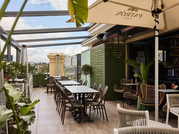 the Mirror Mirror Rooftop Lounge, The Clarendon Restaurant