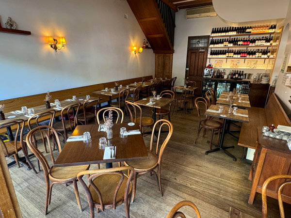 the dining interior of i Carussi II, St Kilda restaurants