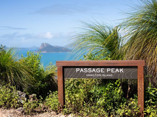 passage peak hamilton island