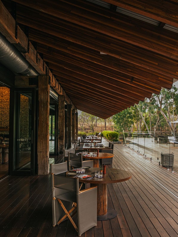 the al fresco dining at Mt Mulligan Lodge