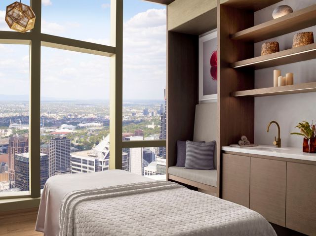 The Ritz-Carlton Spa treatment room