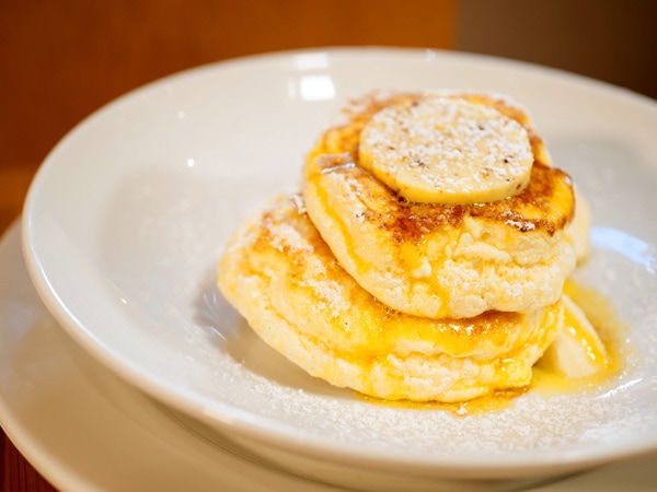 Bills' fluffy  ricotta hotcakes