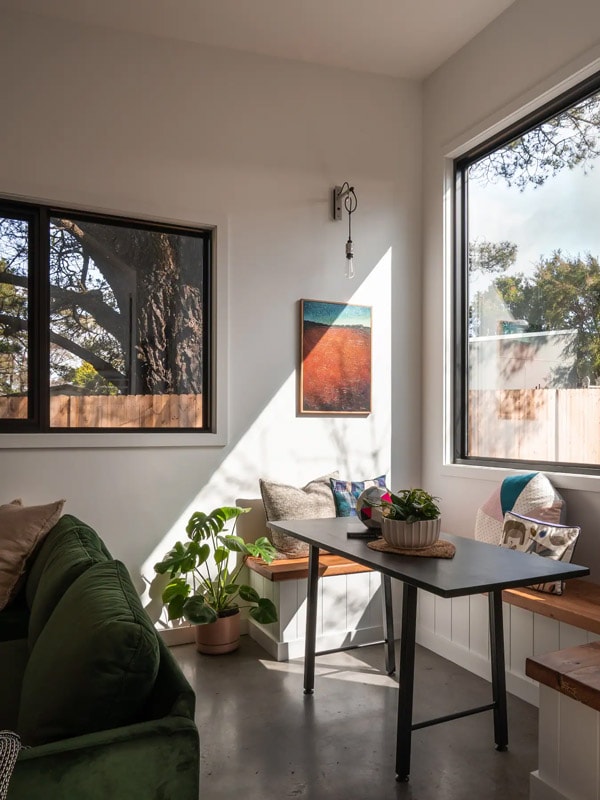 sunlight reflecting through the windows at Casa Mia, Blackheath