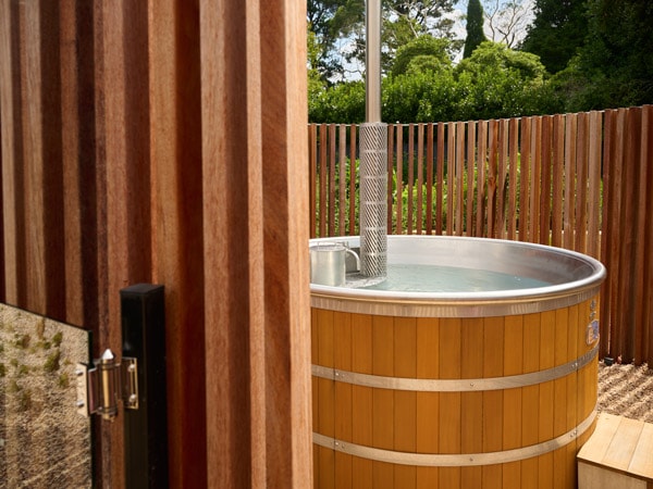 Hot tub outside at Kyah