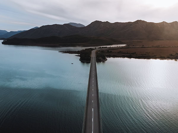 Bradshaw Brisge, tasmania