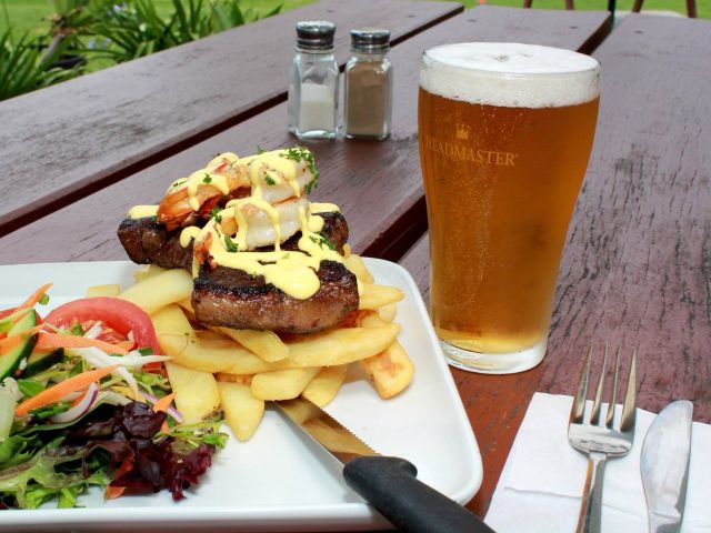 pub grub at Coramba Hotel, Coffs Coast