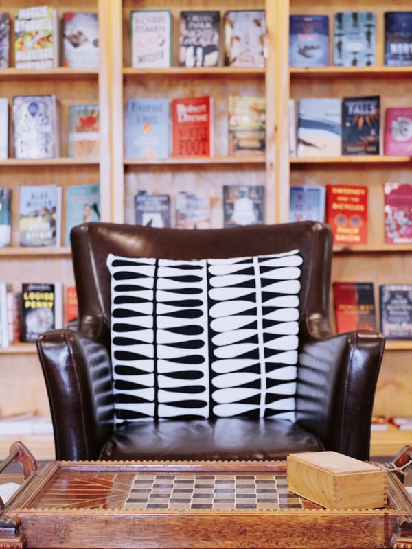 Good Earth Bookshop in Wentworth Falls, NSW