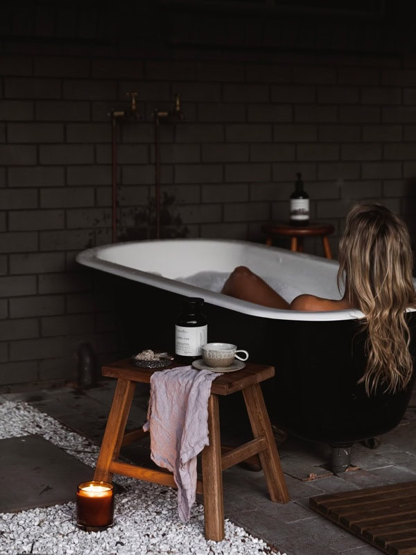 The outdoor bathtub at Dales Run