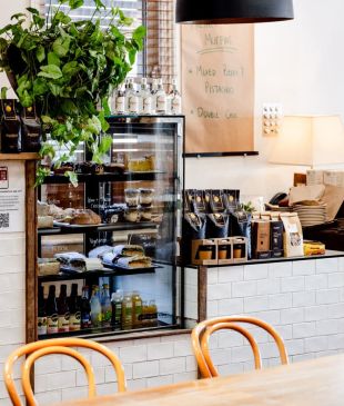<p><i>16 excellent cafes</i> in <strong>Orange</strong> for coffee lovers and foodies</p>
