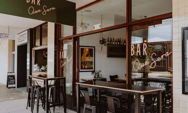 Exterior of Bar Que Sera in Sawtell
