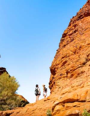 Two women on an Intrepid Red Centre tour from Alice Springs to Uluru