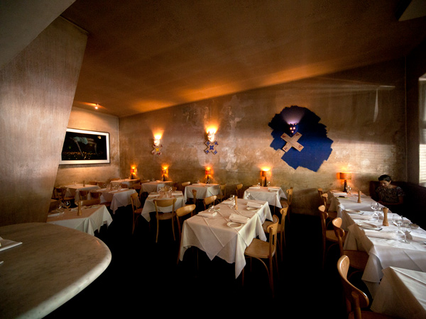 the Italian restaurant interior of Di Stasio in St Kilda