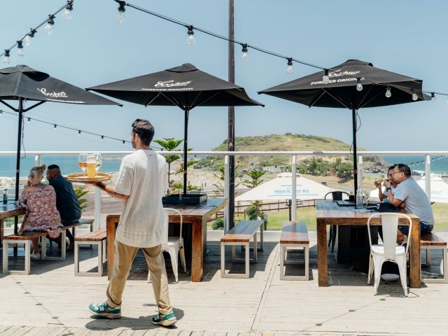al fresco dining at Jetty Beach House, Coffs Harbour pubs