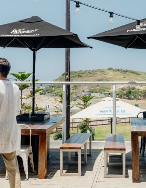 al fresco dining at Jetty Beach House, Coffs Harbour pubs