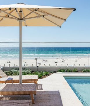 <p><i>We test out</i> the <strong>Gold Coast’s</strong> hottest new stay: Kirra Point</p>
