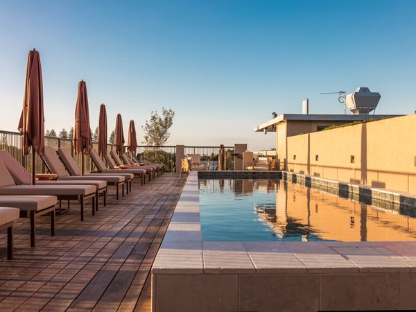 the rooftop pool at Hotel Marvell