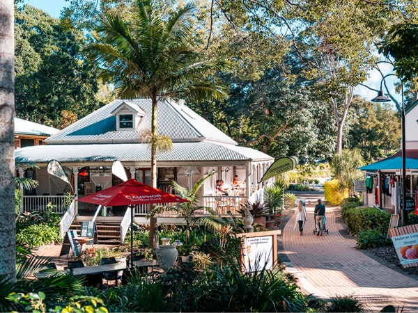 shops and galleries in Montville