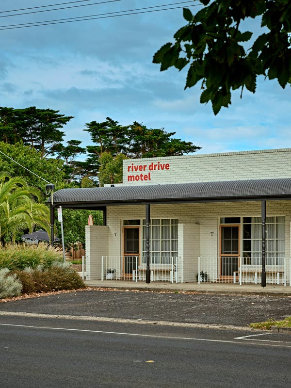 Exterior of River Drive Motel