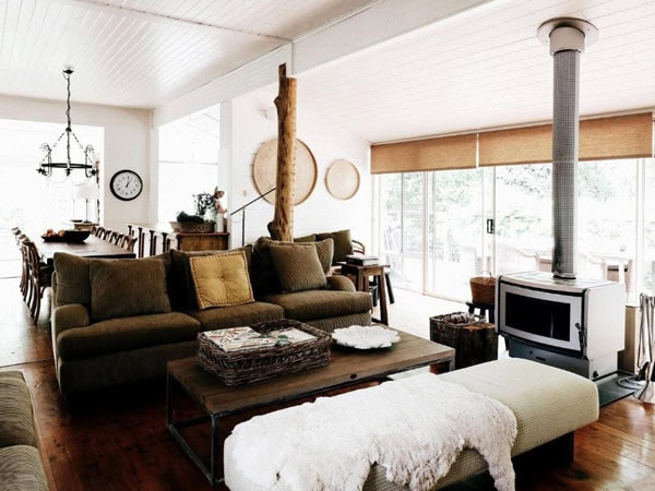 the classic living room interior of Braebrook, Kangaroo Valley