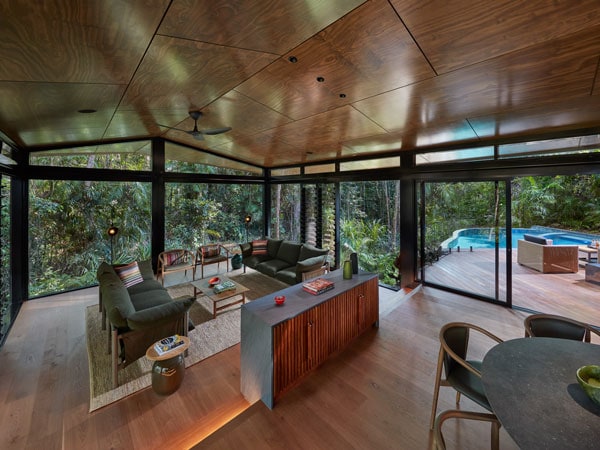 Lounge area of Daintree Pavilion at Silky Oaks Lodge