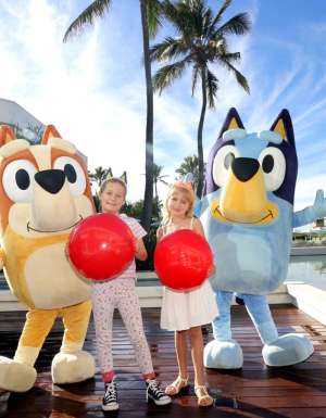 Bluey and kids on the Gold Coast for the World Record setting of biggest game of Keepy Uppy