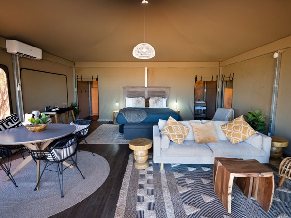 the amenities inside a glamping tent at Discovery Resorts - Kings Canyon