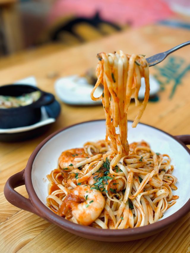 Si Sea pasta dish at Adelaide Central Market