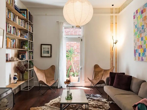 a look inside the Cottage in Fremantle Airbnb