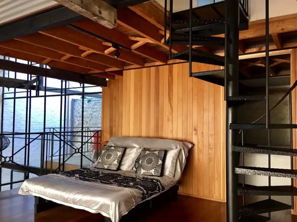 the bed at Newhaven Townhouse