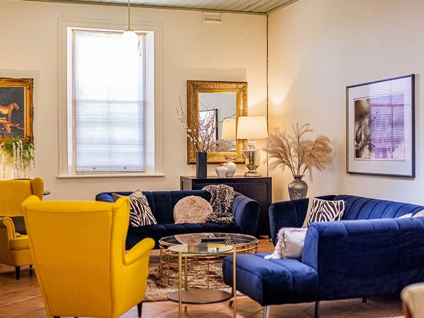 the lounge room at Stanley Grammar Country House