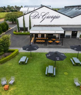 <p><i>A hit list</i> of <strong>Coonawarra</strong> wineries and cellar doors to visit</p>
