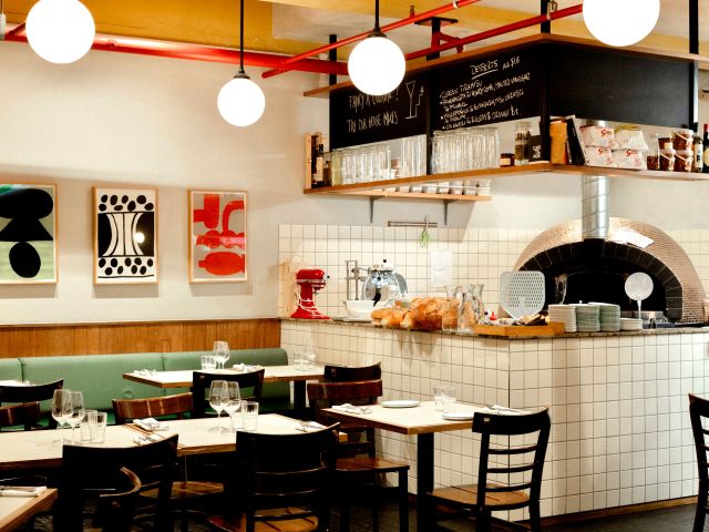 the light-filled dining at Hardware Club, Melbourne