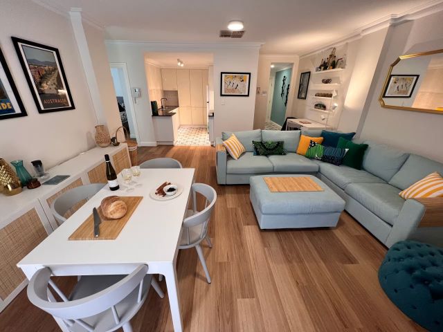 Leafy East End apartment Airbnb in Adelaide