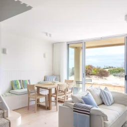 Designer Semaphore beach retreat Airbnb in Adelaide