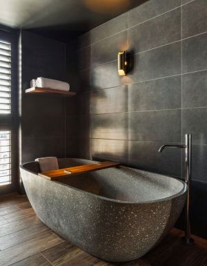 Marble bath inside the rooms of MACq01 in Hobart