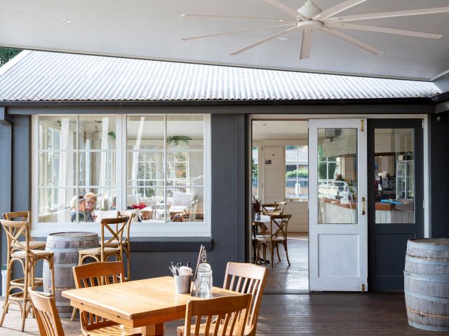 Robertson Public House & Kitchen, Bowral pub